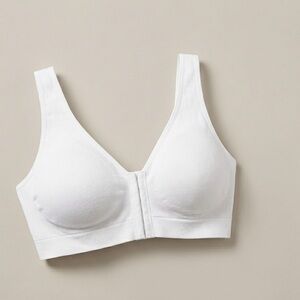NWT Auden Plus Size White Front-Closure Wirefree Leisure Bra